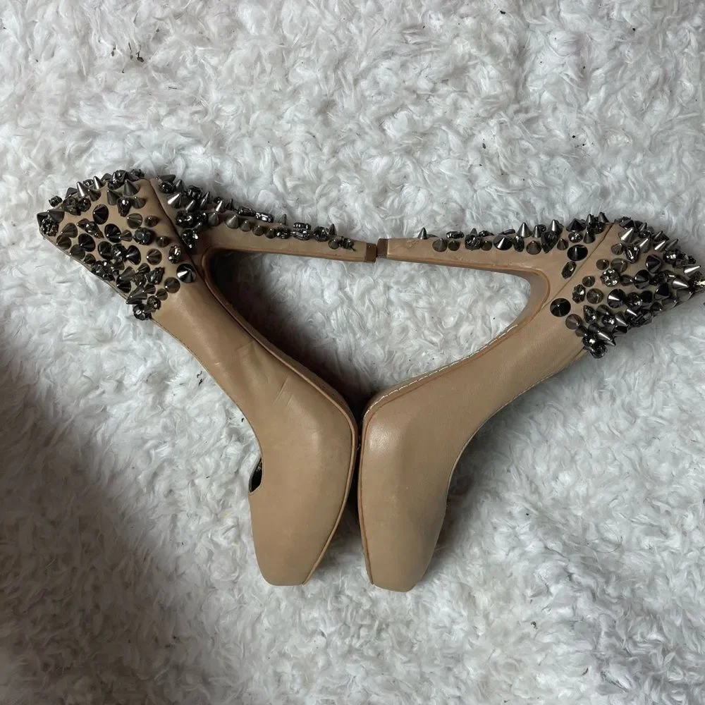 Sam Edelman leather tan spikes hidden platform slip on heels size 8M